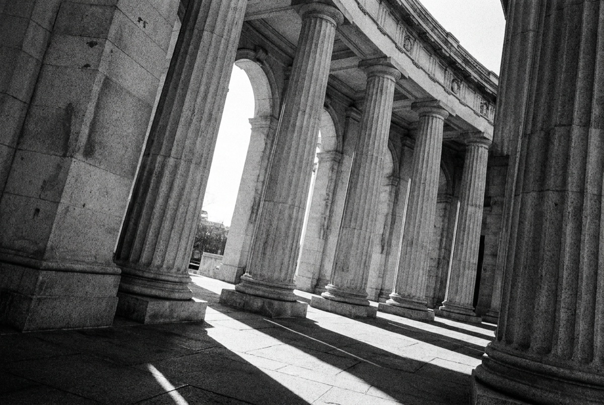 Stone colonnade of the High Court